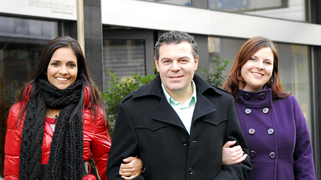 Graziella Rogers und Tania Woodhatch mit Ruedi Josuran | (c) ERF Medien