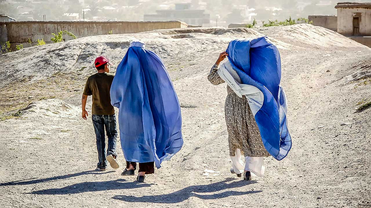 Frauen in Burka in Kabul