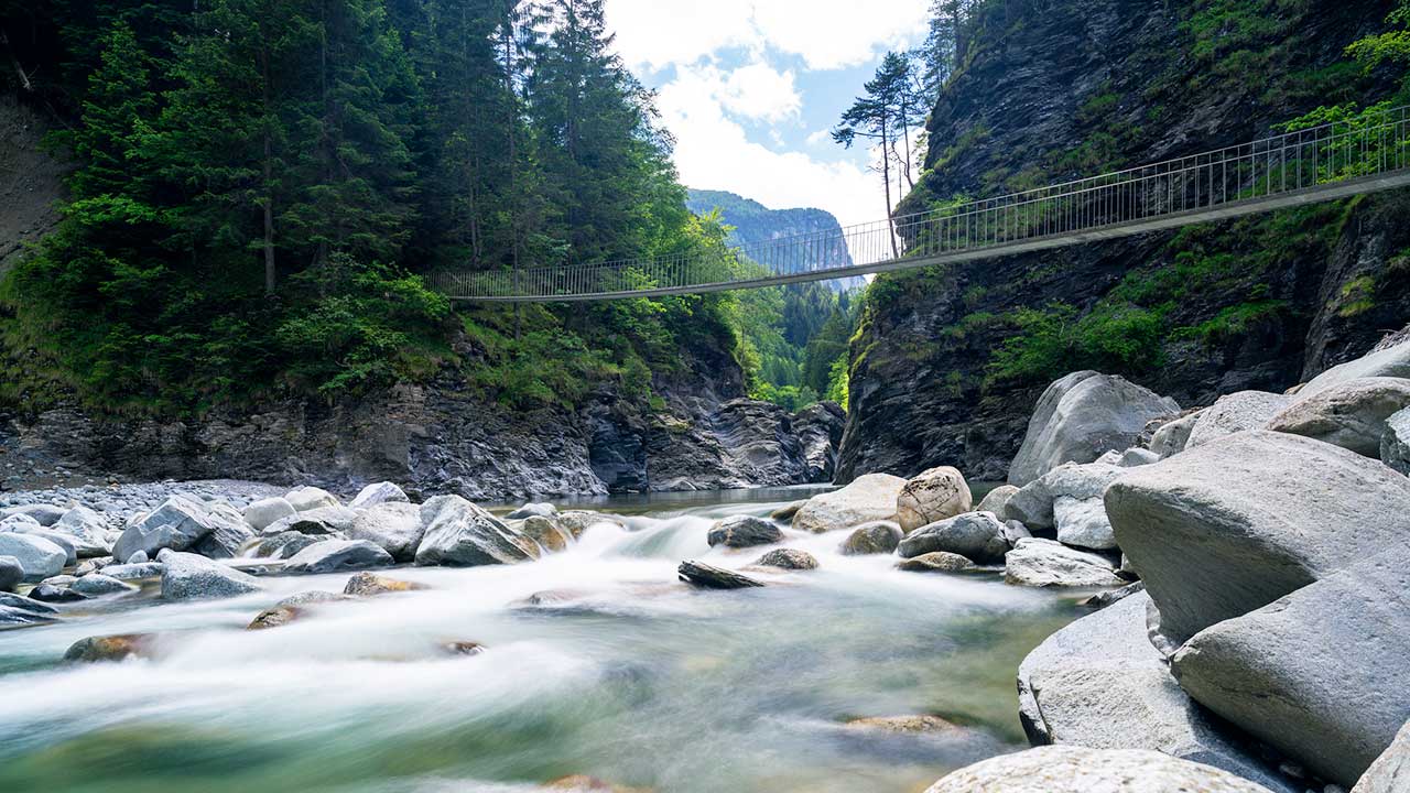 Brücke über den Rhein in der Viamala-Schlucht