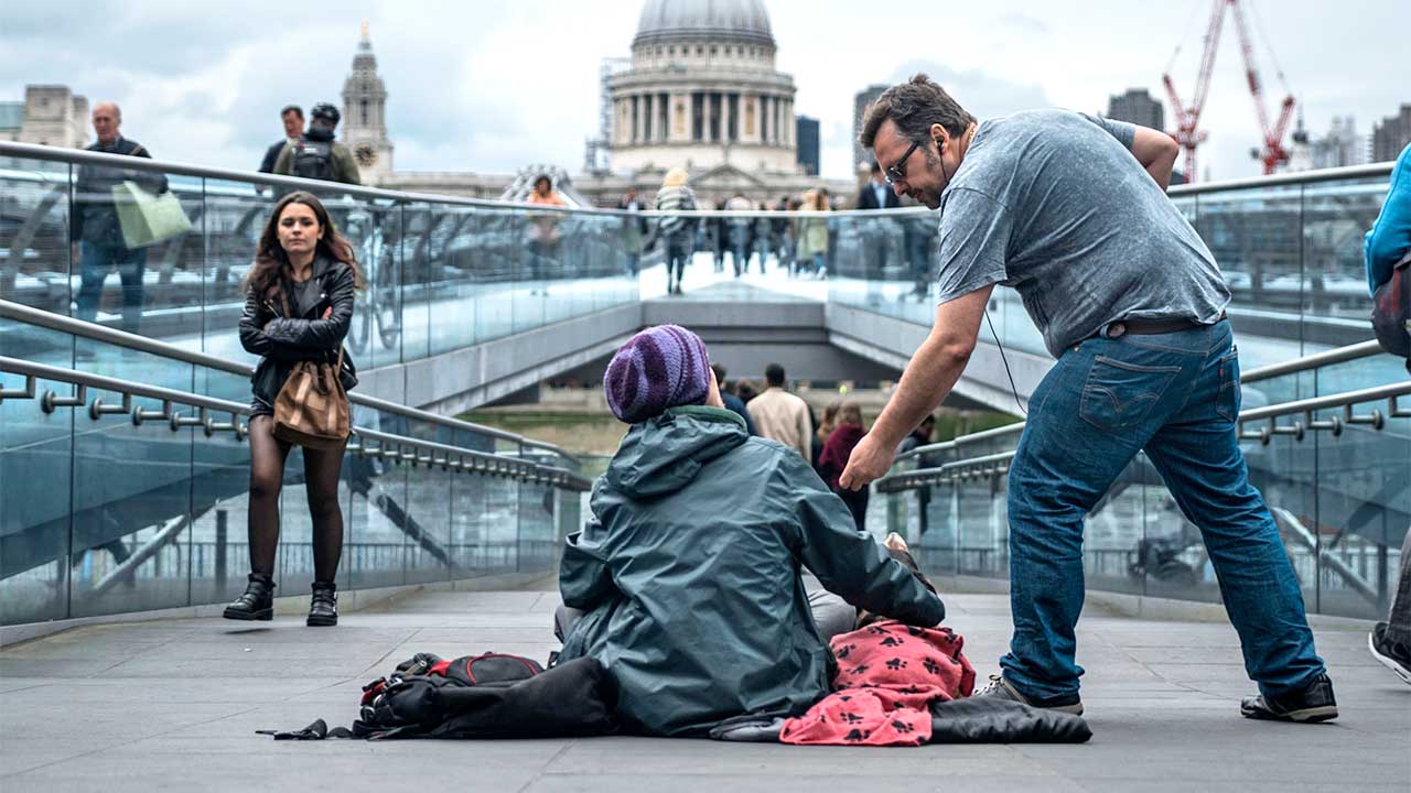 Eine Geste der Grosszügigkeit in London | (c) Tom Parsons/Unsplash