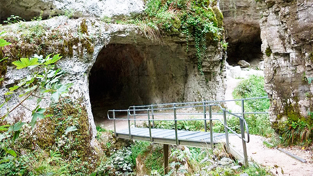 Höhlen der Tüfelsschlucht