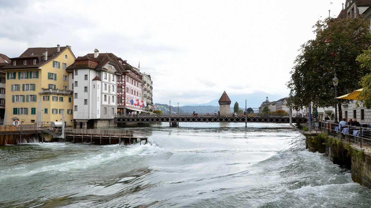 Innenstadt von Luzern mit Reuss
