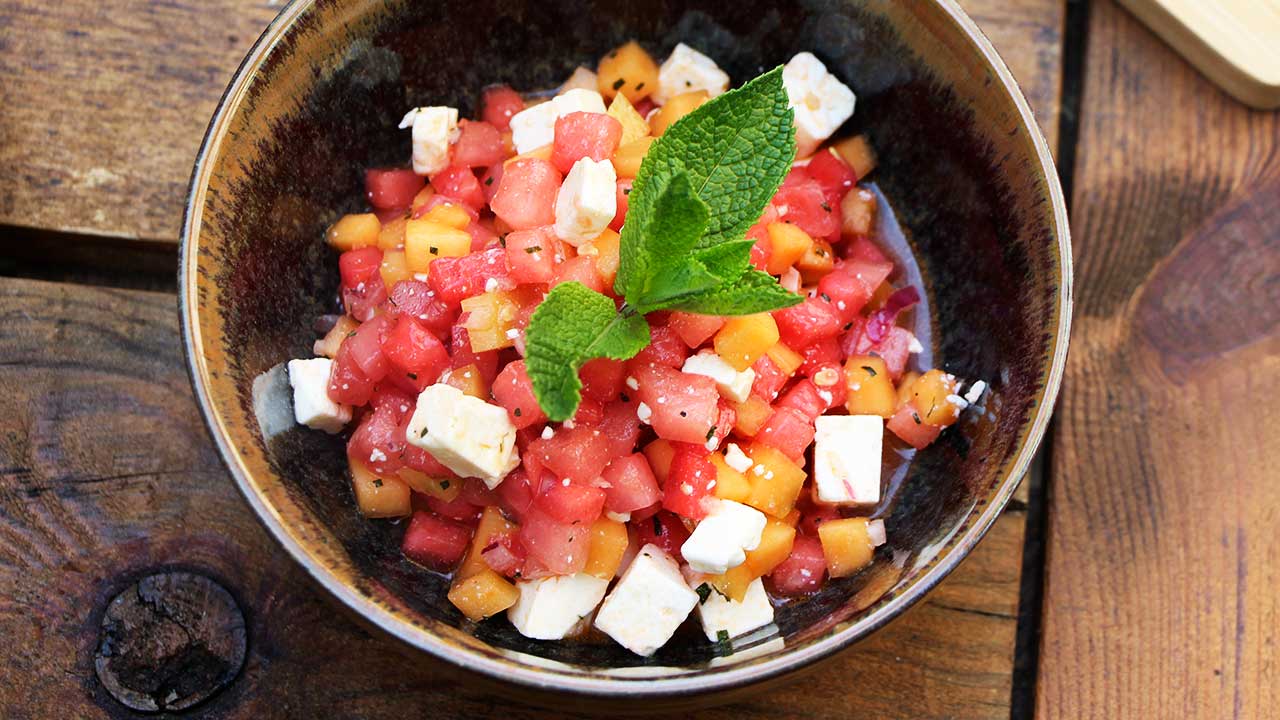 Melonen-Gurken-Salat mit Feta