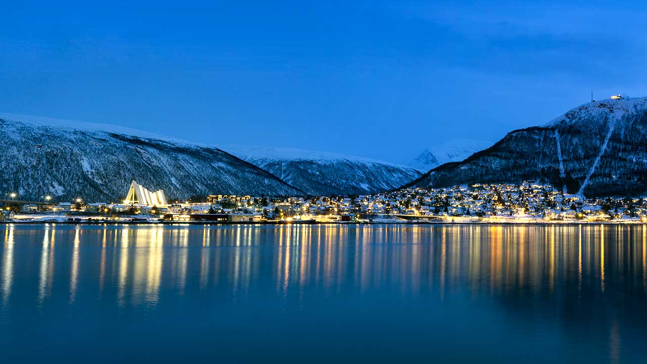 Tromsø im Norden Norwegens im Winter | (c) Dennys Hess/Unsplash