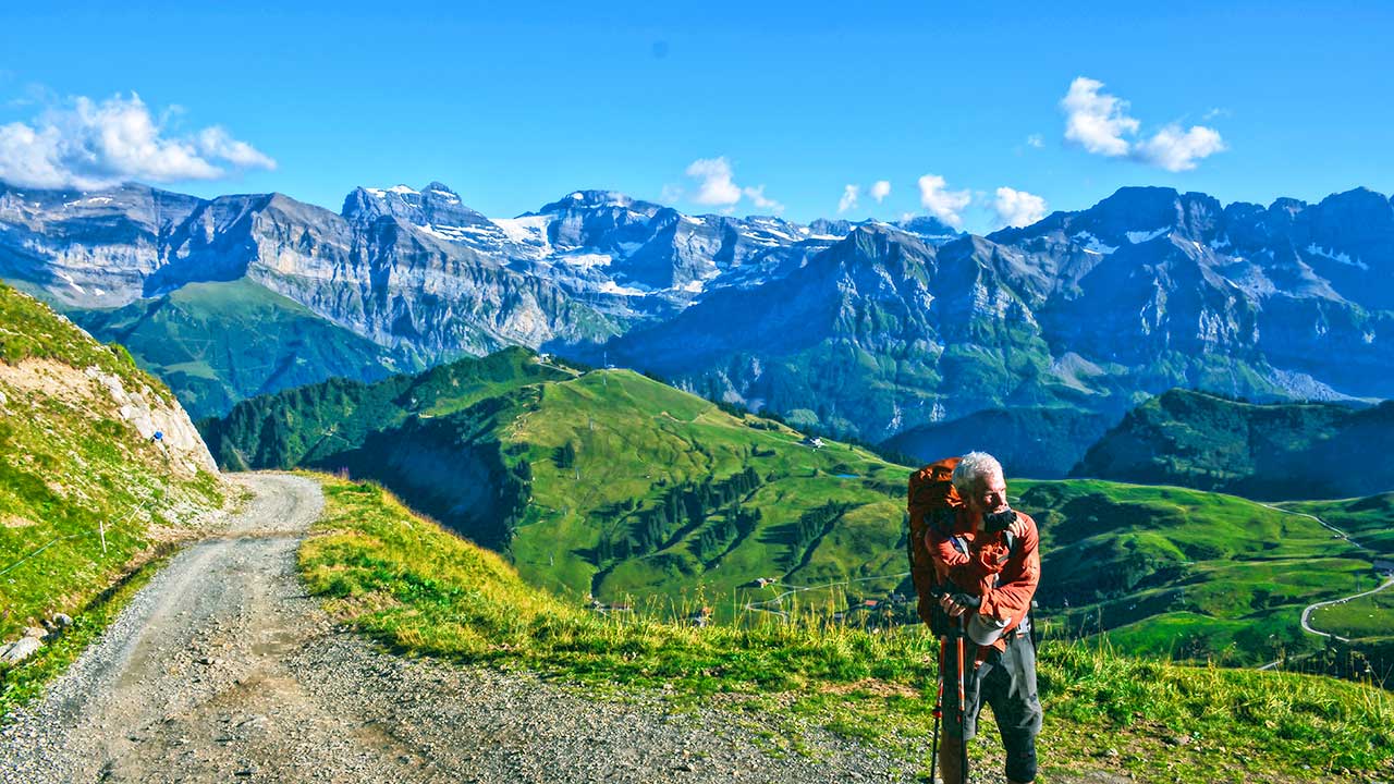 Wanderer in den Schweizer Alpen