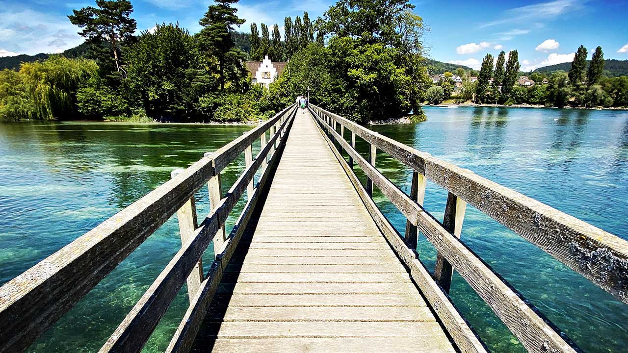 Brücke von Eschenz aus zur Insel Werd