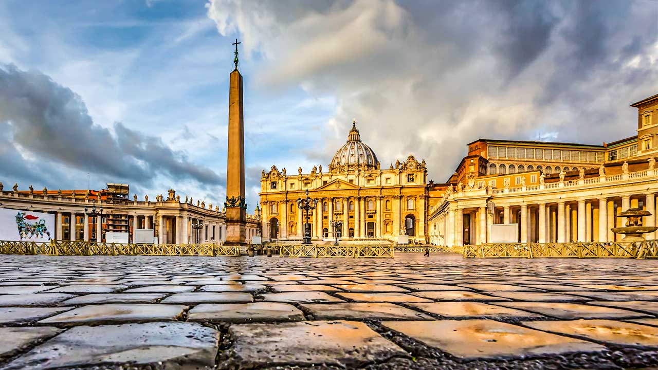 Vatikan: Petersplatz und Petersdom