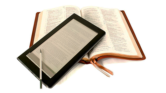Bibel digital und gedruckt
