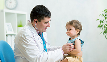 Doktor mit Kind