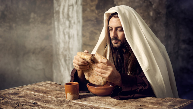 Jesus bricht Brot